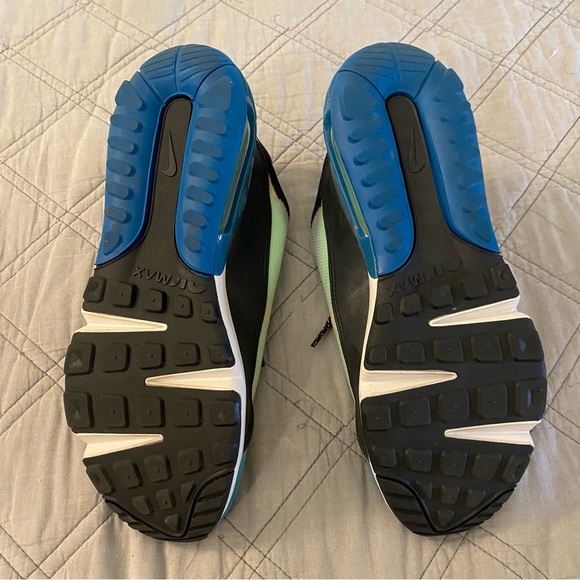 Nike Air Max 2090 - Picture 3 of 9